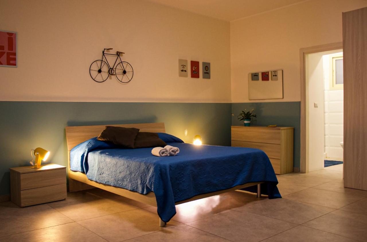 Trinacria Apartments Катанія Екстер'єр фото